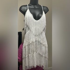White fringe dress perfect for a Halloween costume or even a country date